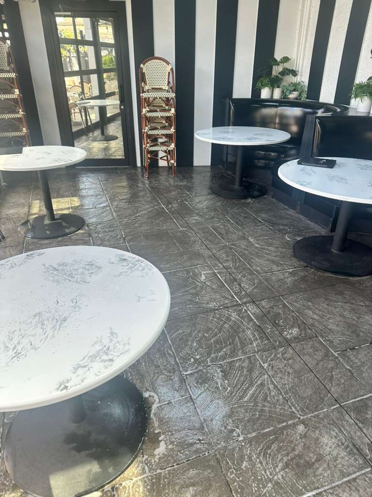A freshly cleaned, bright Columbus space